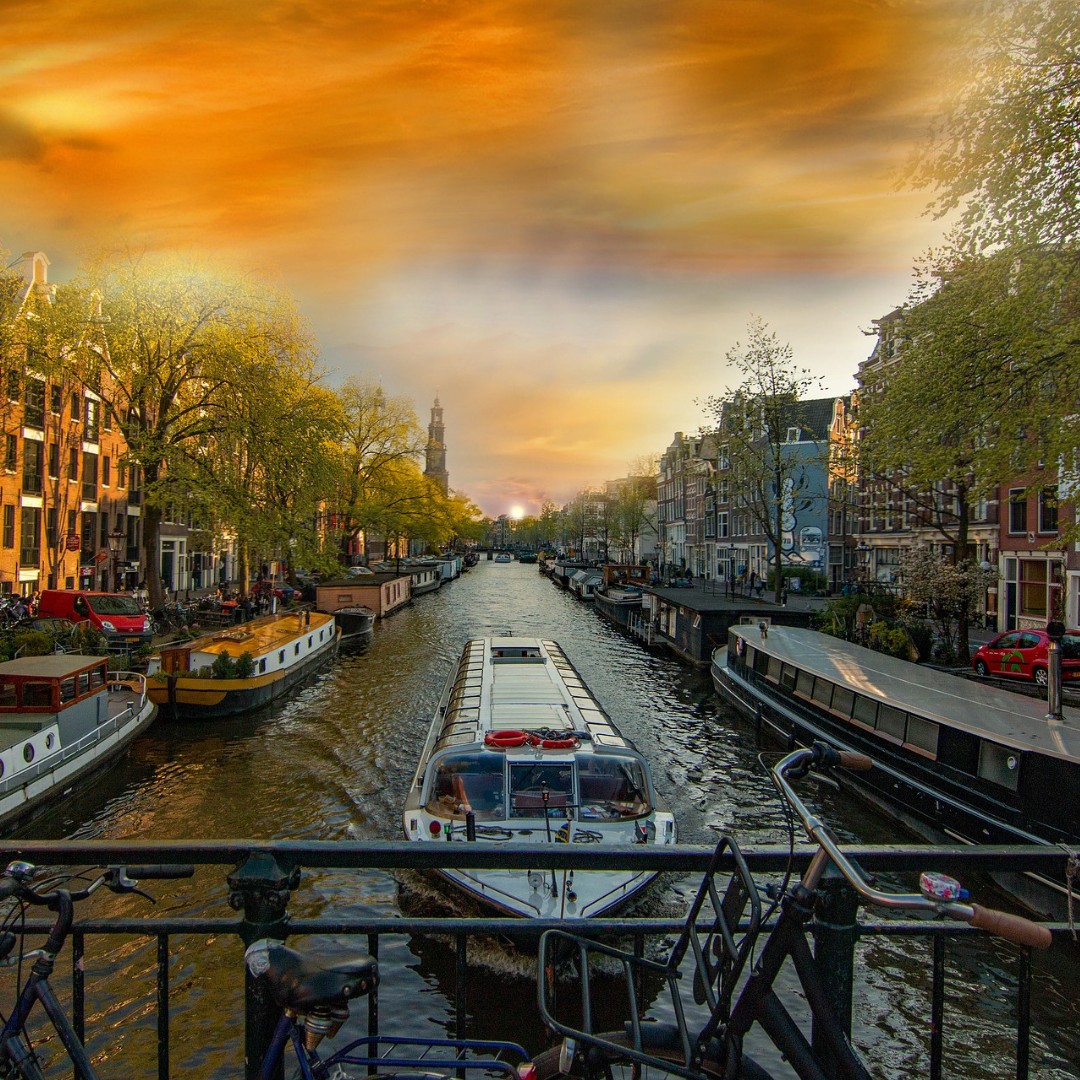 New Year Amsterdam Mini Cruise