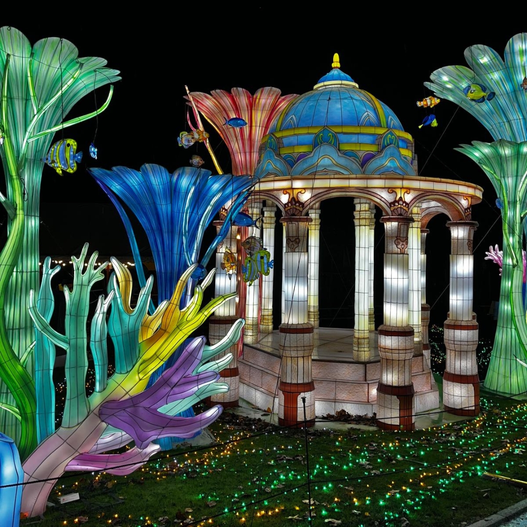 Colourful lantern animals at Edinburgh Zoo