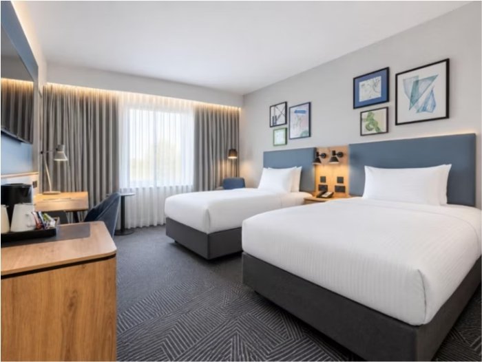 Example twin bedroom at Holiday Inn Luton North
