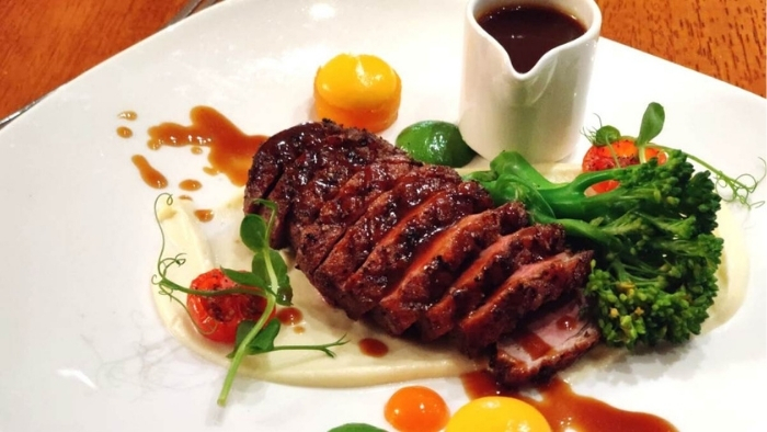 An example of dining at the Allingham Arms Hotel