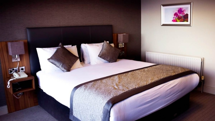 An example double bedroom at the Allingham Arms Hotel