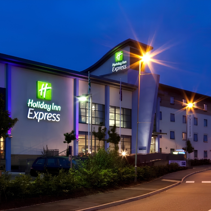 Holiday Inn Express Walsall hotel exterior