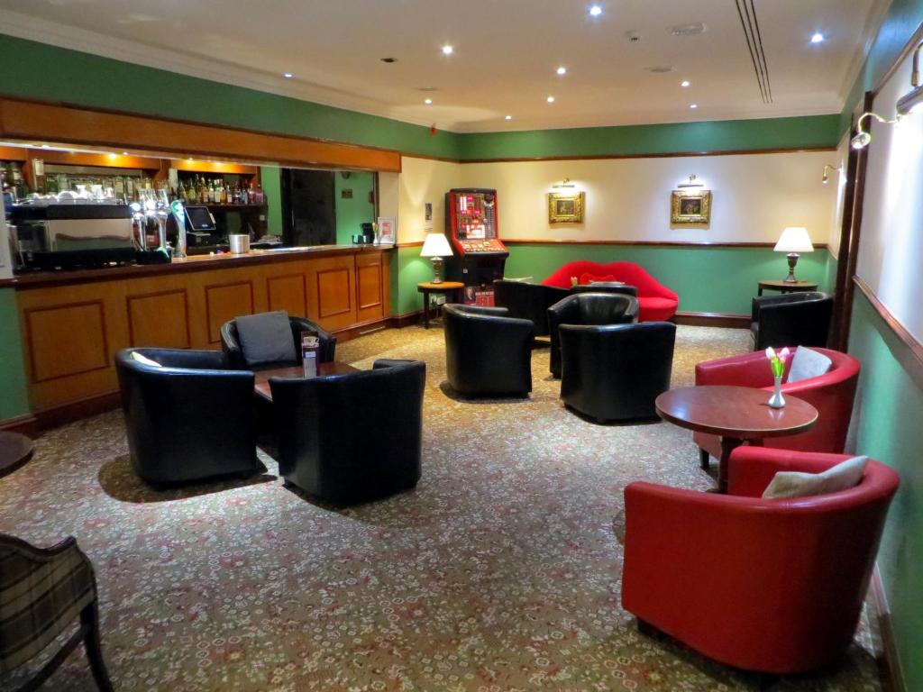 Waterside Hotel Bar